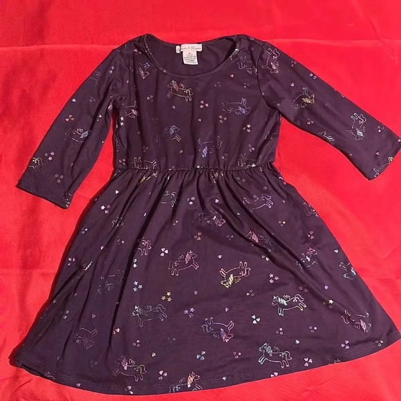 Other - 3/4 Sleeves Girl dress, size 6x, gently worn, stars and unicorns